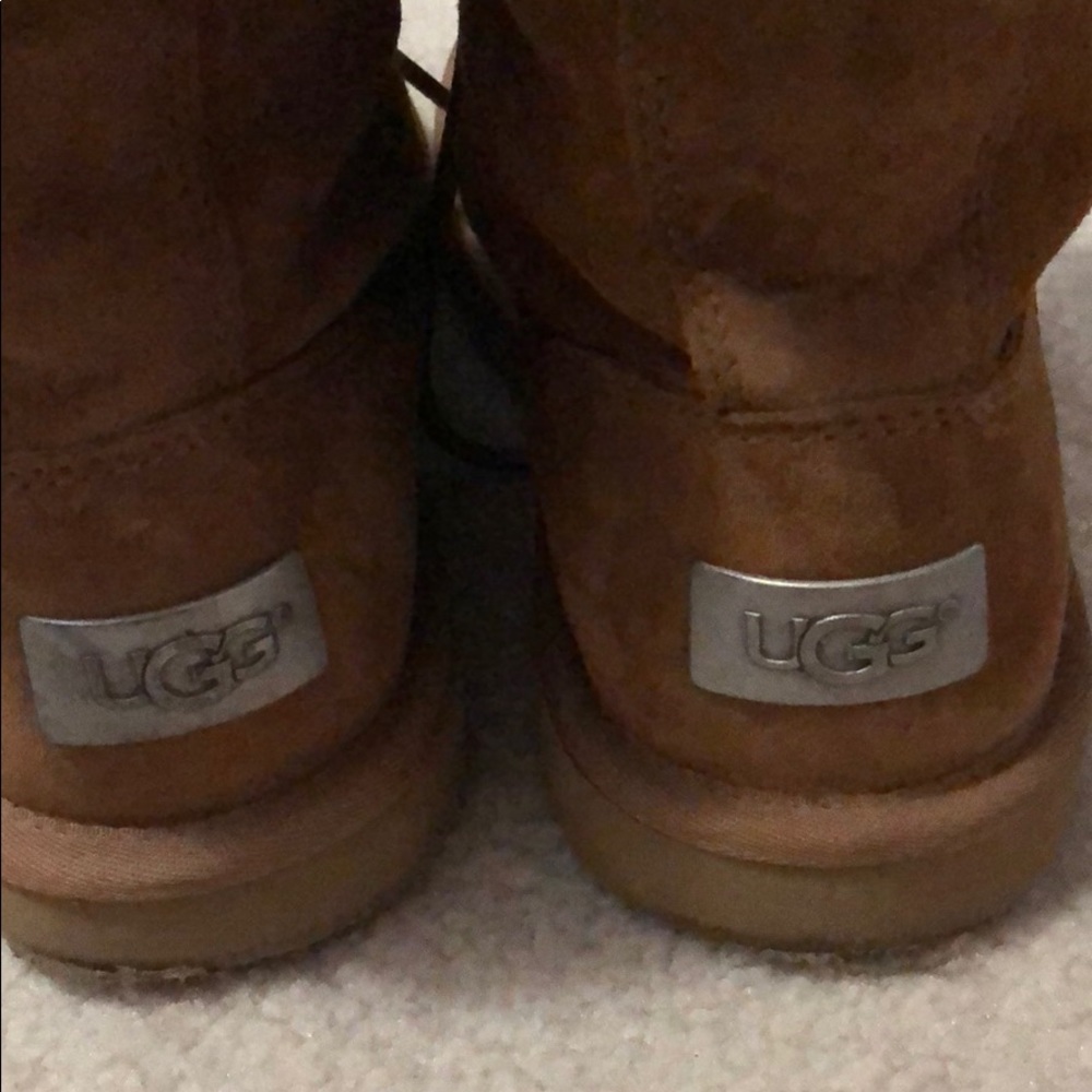 Furry UGG - Picture 2 of 9